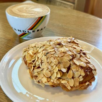 Handlebar Coffee Roasters - Almond Croissant and Vanilla Latte - Coffee Roasteries Near Me - Santa Barbara, California