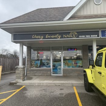 Daisy Beauty Nails - Entrance - Nail Salons Near Me - Guelph, Ontario