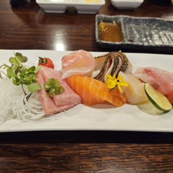 Wa Izakaya - SGV - Wa Sushi Omakase - Sushi Bars Near Me - San Gabriel, California