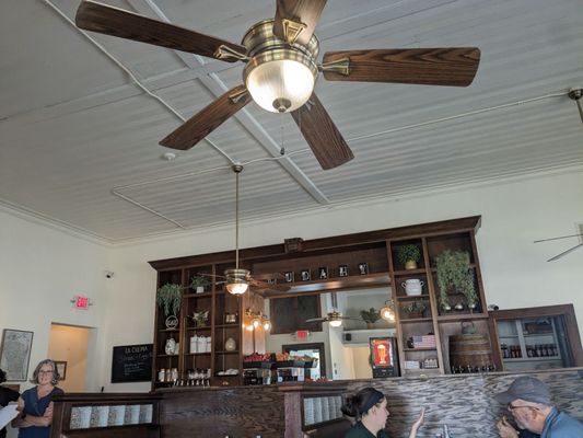 Cafe Le Crème Brûlée by null