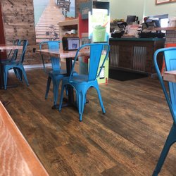 Tropical Smoothie Cafe