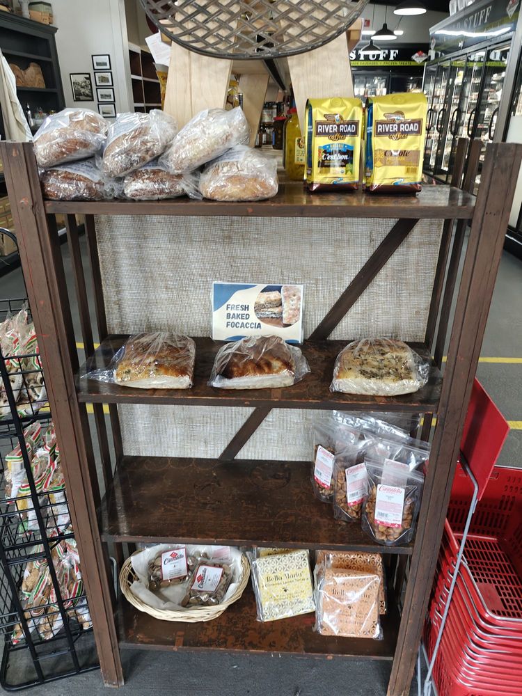 Cannatella Grocery Logo