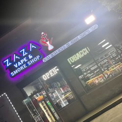 Zaza smoke shop - Front of the store