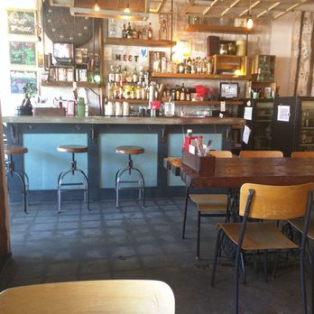 MeeT on Main - Comfort Food Near Me - Vancouver, British Columbia