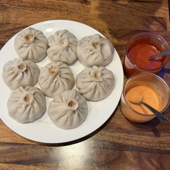 Om Wok - 8 Piece Steamed Momo - Himalayan/Nepalese Near Me - Jackson Heights, New York Om Wok - 8 Piece Steamed Momo - Himalayan/Nepalese Near Me - Jackson Heights, New York