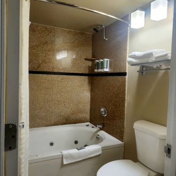 Best Western Heritage Inn - bathroom - Hotels Near Me - Concord, California Best Western Heritage Inn - bathroom - Hotels Near Me - Concord, California