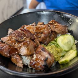 Maxwell Chicken Rice - Charsiu pork bowl