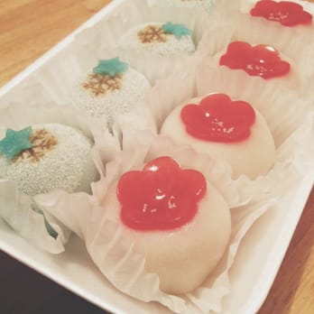 Chikara Mochi - Winter meets spring lol - Bakeries Near Me - Gardena, California