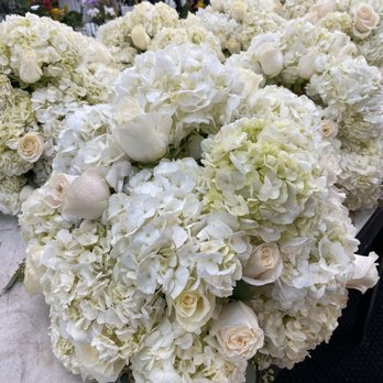 Showcase Flowers - Officiants Near Me - Newport Beach, California