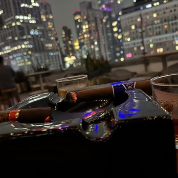 Monarch Rooftop - The evening debrief.... - Lounges Near Me - New York, New York