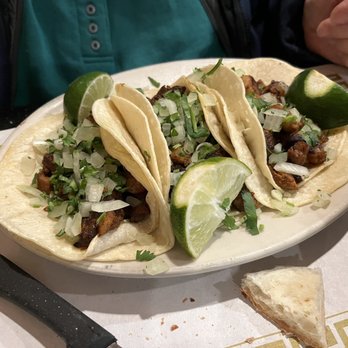 Fax Chix Restaurant - Al pastor taco - Portuguese Near Me - Farmingville, New York Fax Chix Restaurant - Al pastor taco - Portuguese Near Me - Farmingville, New York