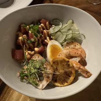 Fond - Tsunami bowl - 2 smaller fish - Asian Fusion Near Me - Lahaina, Hawaii