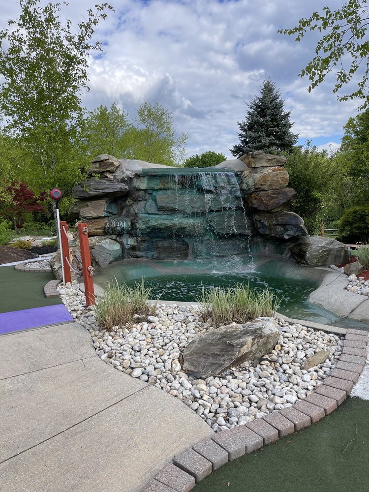 BOULDER FALLS MINIATURE GOLF Updated September 2024 32 Photos & 13