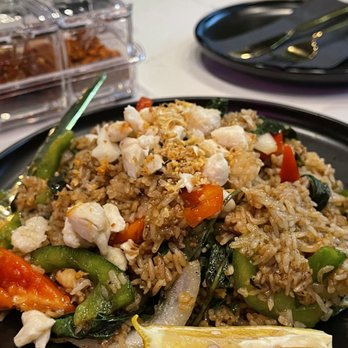 Linjee Thai - Fried Rice basil with crab - Thai Near Me - Alexandria, Virginia Linjee Thai - Fried Rice basil with crab - Thai Near Me - Alexandria, Virginia