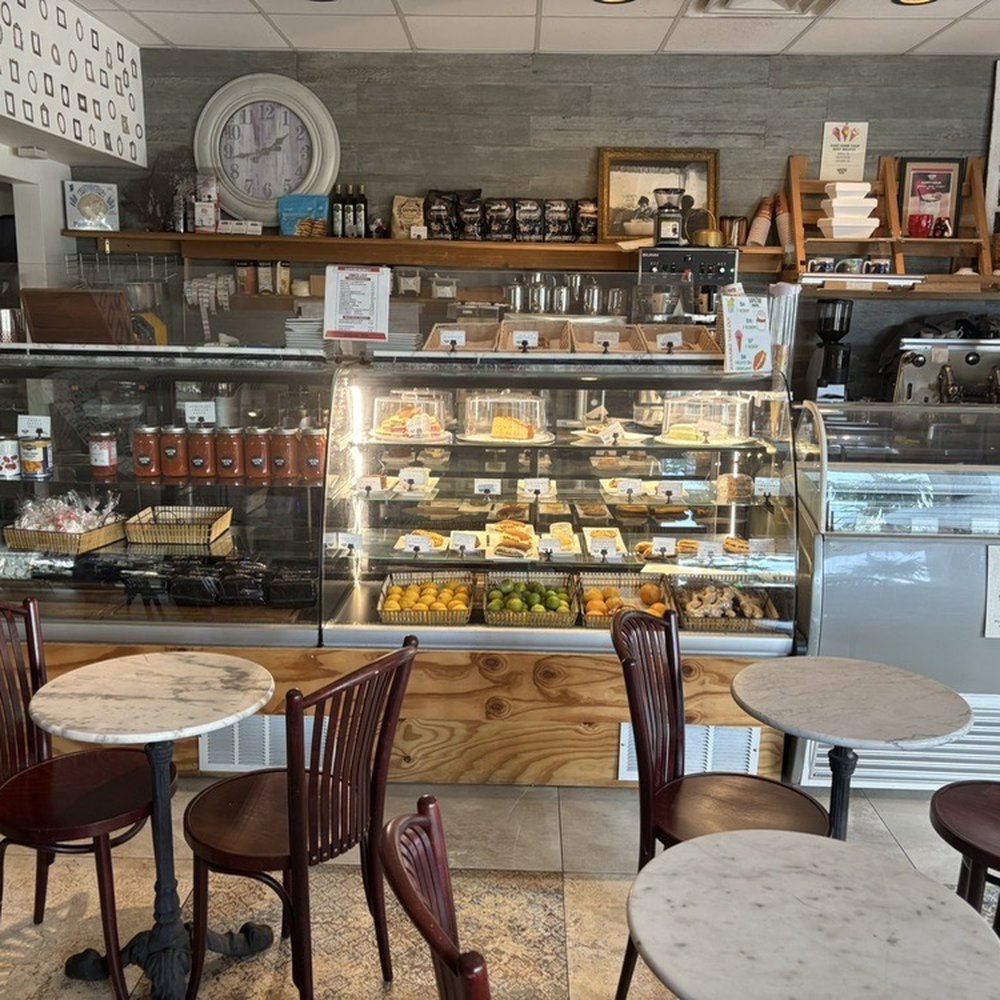 Sapori Miami - Bakery counter - Italian Near Me - North Miami, Florida