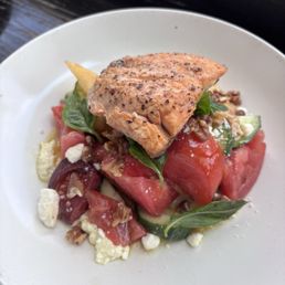 Summer salad with salmon