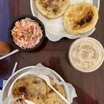 Ricas Pupusas & Mas - Salvadoran Near Me - Woodside, New York Ricas Pupusas & Mas - Salvadoran Near Me - Woodside, New York