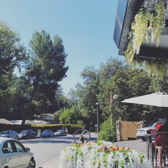 Wild Oak Cafe - Cafes Near Me - Glendale, California