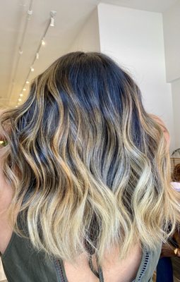 The Blonde Co by null