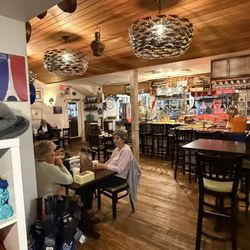 PB Boulangerie & Bistro - Interior seating