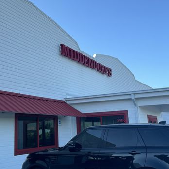 Middendorfs - Slidell - Front of the restaurant - Seafood Near Me - Slidell, Louisiana
