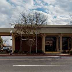 Bank of America Financial Center - Storefront