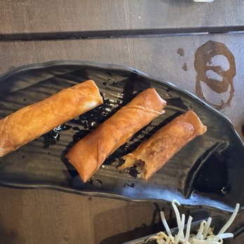 Mo Pho Mi - Veggie egg rolls - Vietnamese Near Me - Costa Mesa, California