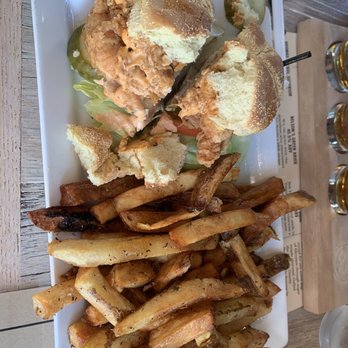 DRY 85 OC - Fried chicken sandwich & truffle fries - New American Near Me - Ocean City, Maryland DRY 85 OC - Fried chicken sandwich & truffle fries - New American Near Me - Ocean City, Maryland