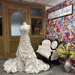 Denari Bridal and Boutique