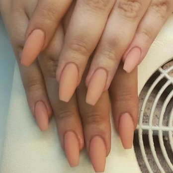 Salon Max - Nail Salons Near Me - Chicago, Illinois