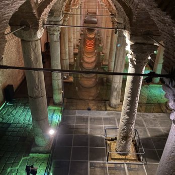 Yerebatan Sarnıcı - Landmarks & Historical Buildings Near Me - Istanbul, 34 Yerebatan Sarnıcı - Landmarks & Historical Buildings Near Me - Istanbul, 34