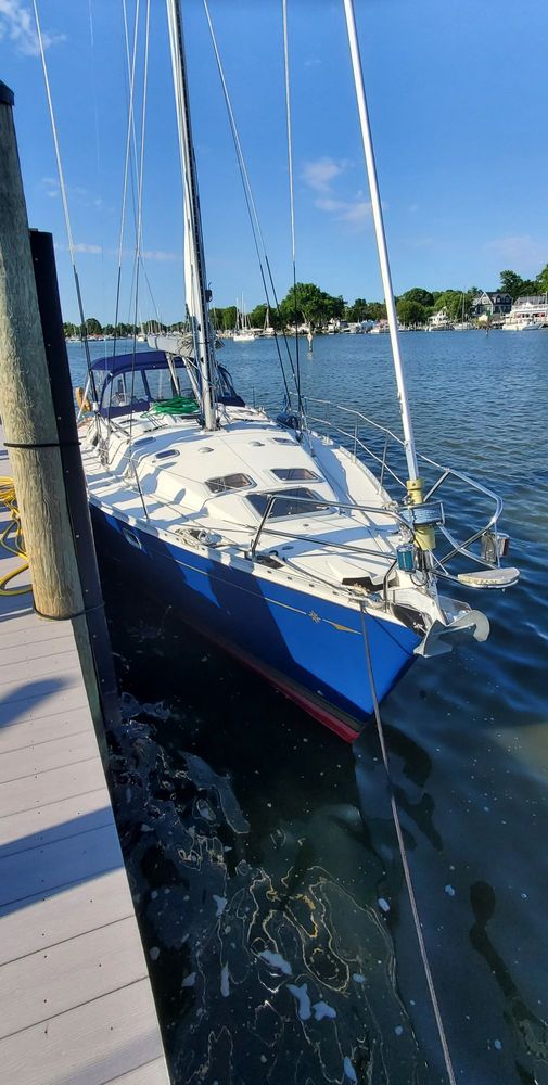 Herrington Harbour North Logo