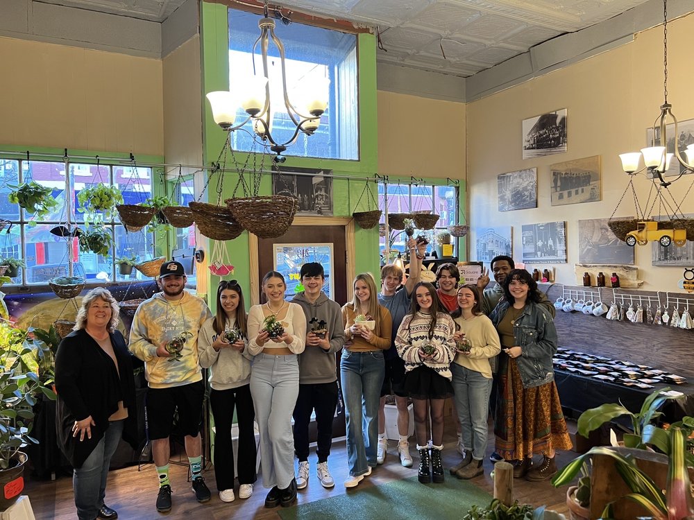 BOTANY TROPICALS Updated September 2024 12 Photos 321 3rd Ave