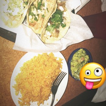 Border Grill Fresh-Mex - Chicken and carnitas tacos, rice and guacamole - Tacos Near Me - Orlando, Florida
