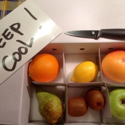 Premium Obst Kontor - Obst-Box inkl. Brettchen und WMF Messer