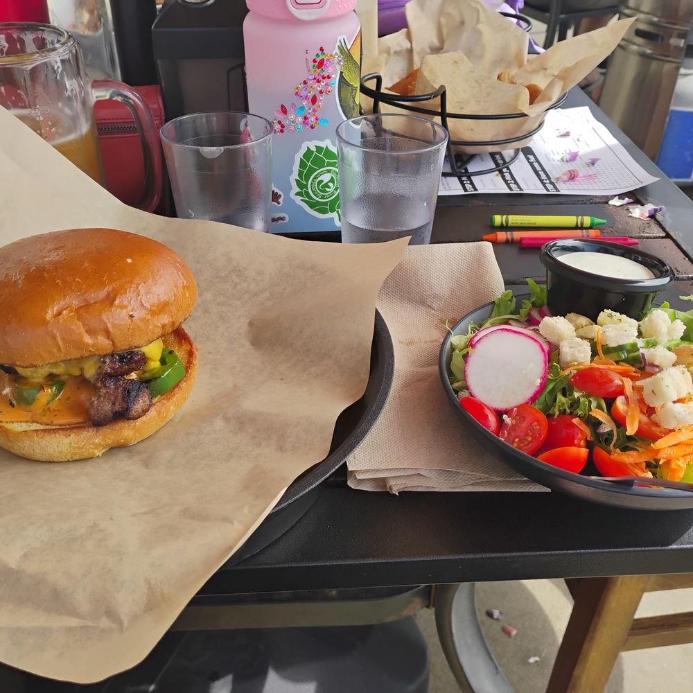 Morro Grill - Grilled Jalapeno Burger with salad - American Near Me - Morro Bay, California