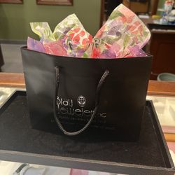 Bray Jewelers - Free gift wrapping!