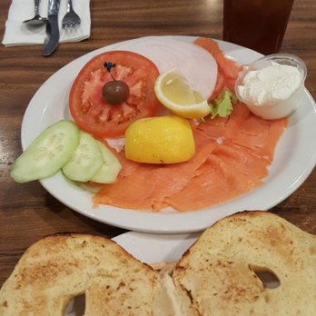Nate'n Al's - Nova Scotia salmon plate - Delis Near Me - Beverly Hills, California