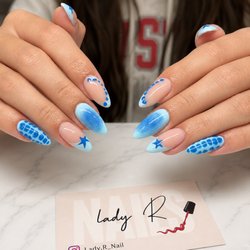 Lady R Nail Spa