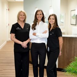 Palm Valley Eye Care & Surgeons