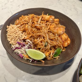 Beau Thai - Tennyson - Pad thai with Shrimp - Thai Near Me - Denver, Colorado