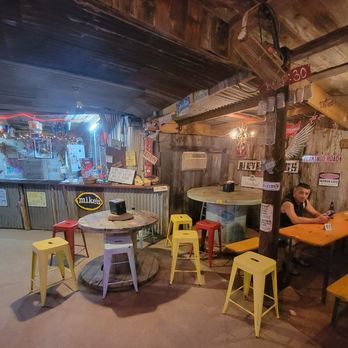 Bend General Store - Inside - Burgers Near Me - Bend, Texas