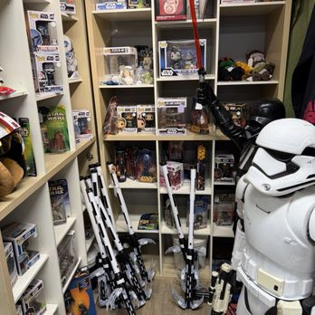 The Crowns - Star Wars - Bookstores Near Me - Ontario, California The Crowns - Star Wars - Bookstores Near Me - Ontario, California