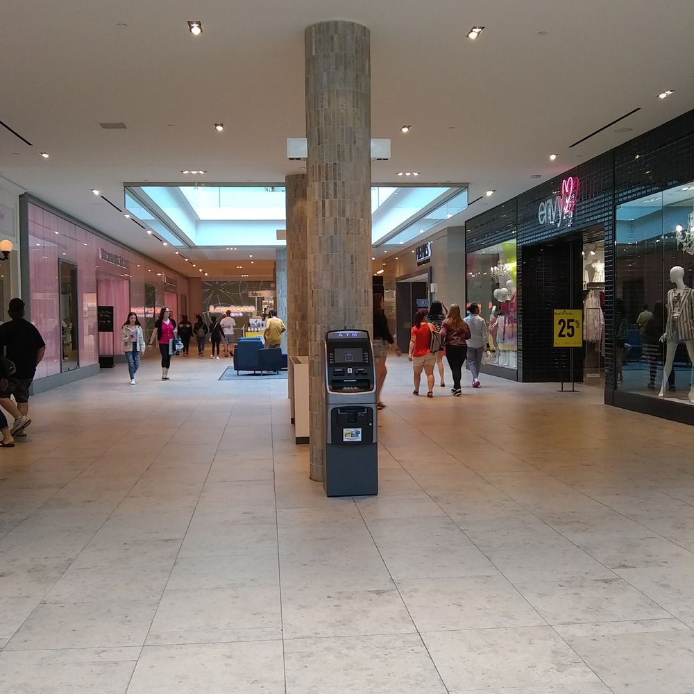 Halifax Shopping Centre - Brilliante - Inside the mall - Shopping Centers Near Me - Halifax, Nova Scotia