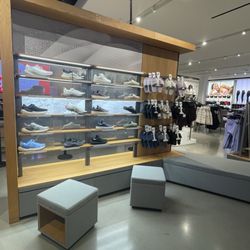 lululemon athletica - Shoes