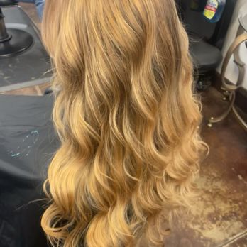 Salon Kendall - Strawberry blonde - Hair Stylists Near Me - Conroe, Texas Salon Kendall - Strawberry blonde - Hair Stylists Near Me - Conroe, Texas