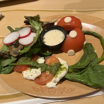 Toadstool Cafe - Caprese salad - Cafes Near Me - Universal City, California Toadstool Cafe - Caprese salad - Cafes Near Me - Universal City, California