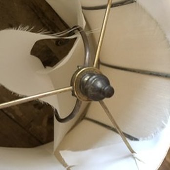 FlatRate Moving - Several lampshades - Movers Near Me FlatRate Moving - Several lampshades - Movers Near Me