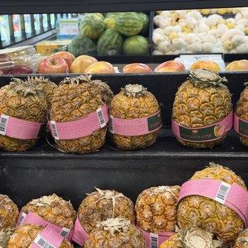 Metro Supermarket - There were small holes in the pineapple and flies everywhere - International Grocery Near Me - Rancho Cucamonga, California Metro Supermarket - There were small holes in the pineapple and flies everywhere - International Grocery Near Me - Rancho Cucamonga, California