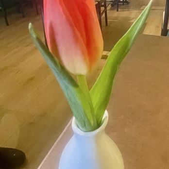 Sapori - The fresh flowers on every table was a very nice touch. - Italian Near Me - Tulsa, Oklahoma